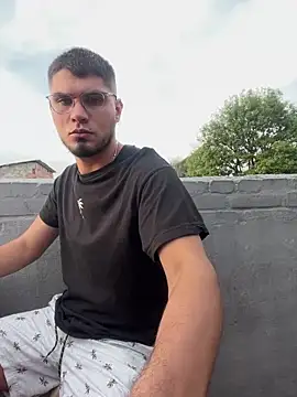 mirallesandbig online show from 11/05/25, 09:59