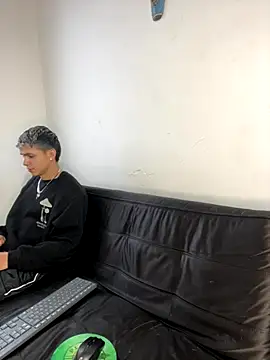 mirallesandbig online show from 11/30/25, 09:30