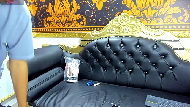 DirtyMike69  online show from 10/16/25, 04:35