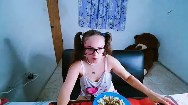 SweetRabbit29 online show from 07/12/26, 11:18