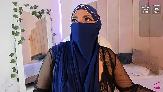  naylaa  online show from 01/15/26, 03:44