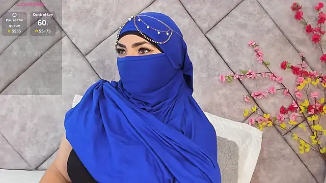  naylaa  online show from 04/09/26, 03:28