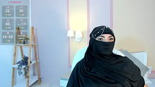 Snapshot of _naylaa_ chatting on 05/19/26, 12:27 naylaa online show from 05/19/26, 12:27