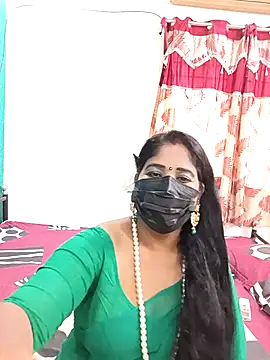 tamil-aunt online show from 11/06/25, 03:51