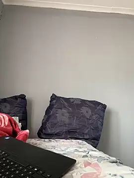 Snapshot of Wildpineapple chatting on 11/08/25, 01:11 Wildpineapple online show from 11/08/25, 01:11