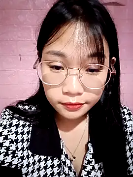 Rose-nice online show from 10/22/25, 02:50