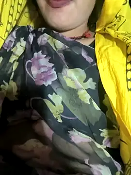 Snapshot of rasmi_powar chatting on 11/03/25, 03:57 rasmi powar online show from 11/03/25, 03:57