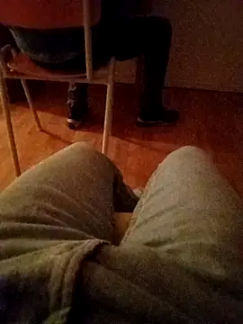 Snapshot of aripuppi95 chatting on 10/10/25, 11:48 aripuppi95 online show from 10/10/25, 11:48