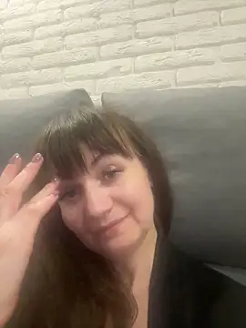 Snapshot of Butterfly8385 chatting on 10/27/25, 08:35 Butterfly8385 online show from 10/27/25, 08:35