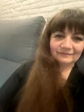 Snapshot of Butterfly8385 chatting on 10/31/25, 09:38 Butterfly8385 online show from 10/31/25, 09:38