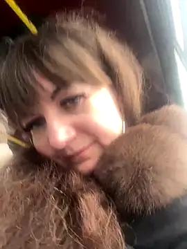 Snapshot of Butterfly8385 chatting on 11/22/25, 12:26 Butterfly8385 online show from 11/22/25, 12:26