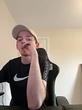 Snapshot of Hothungboy1 chatting on 10/10/25, 10:03 Hothungboy1 online show from 10/10/25, 10:03