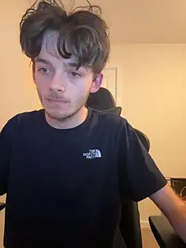 Snapshot of Hothungboy1 chatting on 10/19/25, 09:15 Hothungboy1 online show from 10/19/25, 09:15