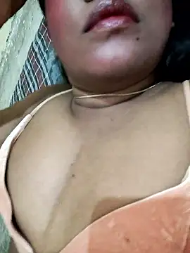 Snapshot of Lovely_Payal chatting on 11/06/25, 03:13 Lovely Payal online show from 11/06/25, 03:13