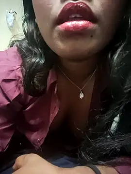 Snapshot of Lovely_Payal chatting on 11/17/25, 03:23 Lovely Payal online show from 11/17/25, 03:23