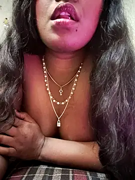 Snapshot of Lovely_Payal chatting on 11/24/25, 03:17 Lovely Payal online show from 11/24/25, 03:17