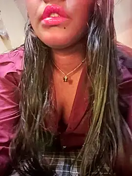 Snapshot of Lovely_Payal chatting on 12/02/25, 12:27 Lovely Payal online show from 12/02/25, 12:27