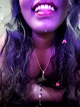 Snapshot of Lovely_Payal chatting on 12/15/25, 12:09 Lovely Payal online show from 12/15/25, 12:09