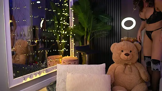 Snapshot of LuxenNoir chatting on 01/11/26, 06:40 LuxenNoir online show from 01/11/26, 06:40