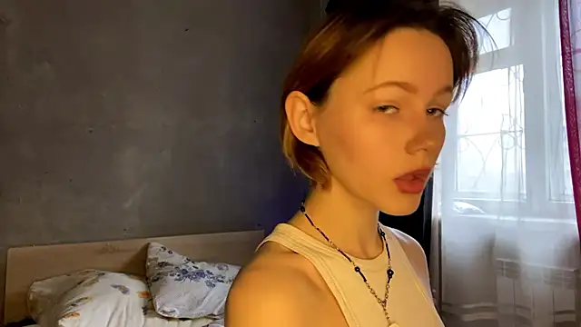 Kate mikki online show from 10/24/25, 04:42