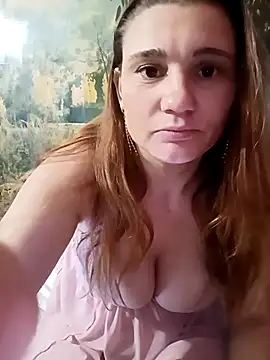 Snapshot of Oshine_BigBoobs chatting on 10/19/25, 07:36 Oshine BigBoobs online show from 10/19/25, 07:36