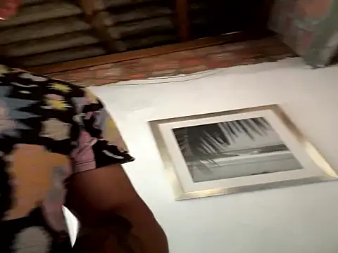 Snapshot of Pierry_tchunay chatting on 10/23/25, 02:05 Pierry tchunay online show from 10/23/25, 02:05