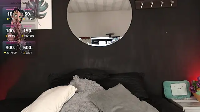 TamaraaRoss  online show from 12/01/25, 07:08