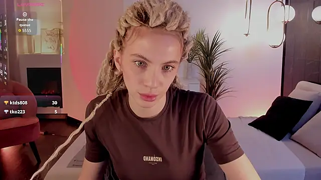 mia silkk online show from 10/23/25, 07:07