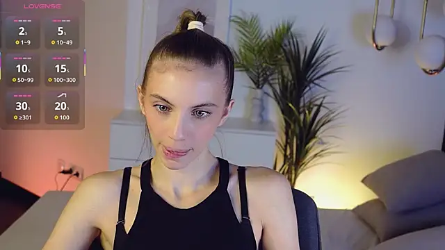 mia silkk online show from 11/18/25, 06:29