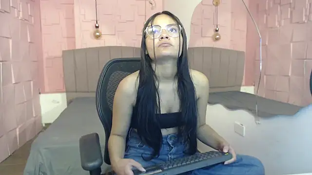  kita online show from 10/21/25, 02:07