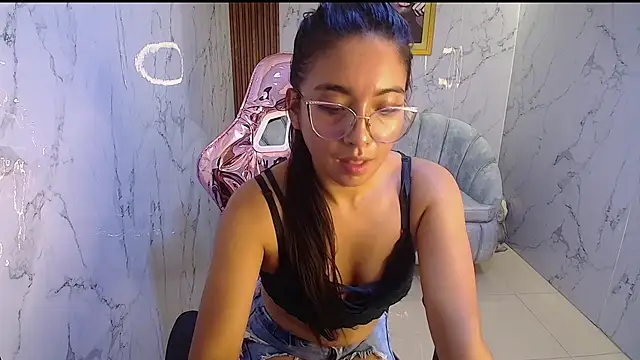 danna sweet s online show from 10/18/25, 08:42