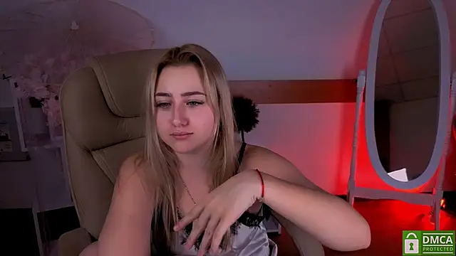 Lulu   Moon online show from 01/12/26, 10:15