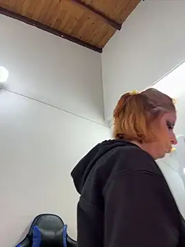 Adeline 1 online show from 12/02/25, 01:33