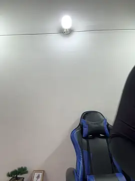 Adeline 1 online show from 12/21/25, 02:30