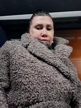 Ambika beauty online show from 12/16/25, 05:18