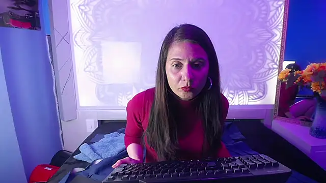 Kylie Bloom online show from 10/26/25, 02:06