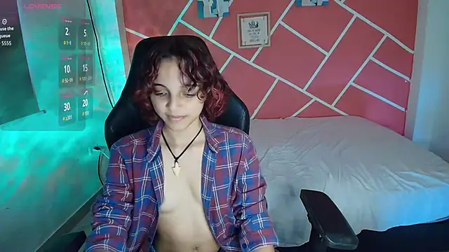 Snapshot of sweety_dreambaby chatting on 11/19/25, 03:12 sweety dreambaby online show from 11/19/25, 03:12