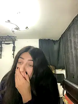 Snapshot of Moon_Magic chatting on 10/21/25, 03:29 Moon Magic online show from 10/21/25, 03:29