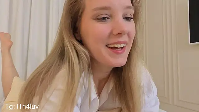 AIicaparkerc online show from 12/15/25, 08:46