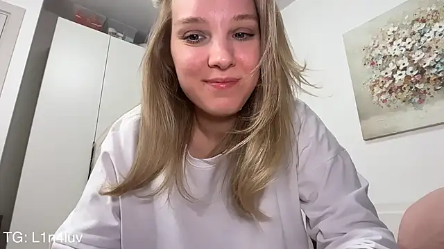 AIicaparkerc online show from 02/10/26, 07:40