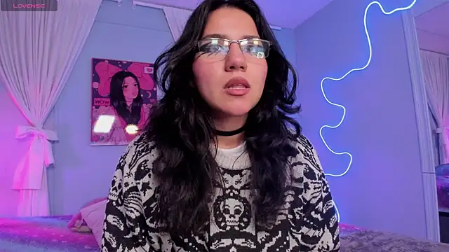 HollyPeach online show from 01/10/26, 04:31