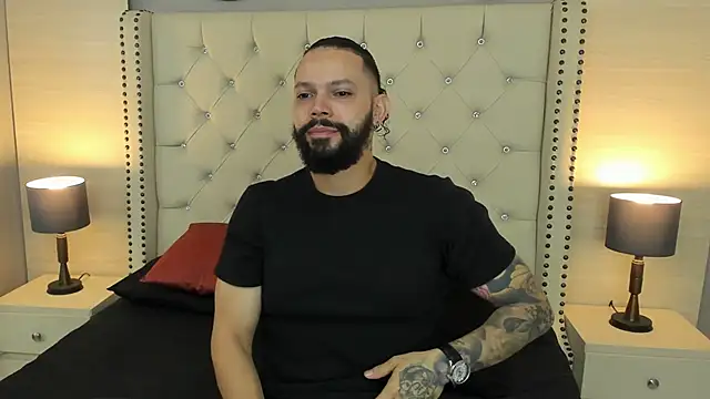 AlukardBig online show from 10/24/25, 01:40