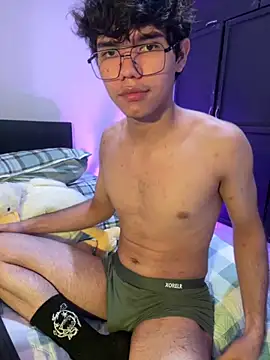 Im Camii online show from 10/27/25, 06:23