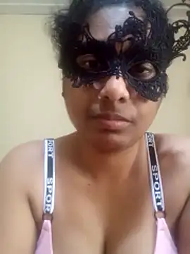 Expose Queen online show from 03/27/26, 05:57