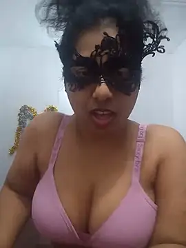 Expose Queen online show from 07/16/26, 06:36