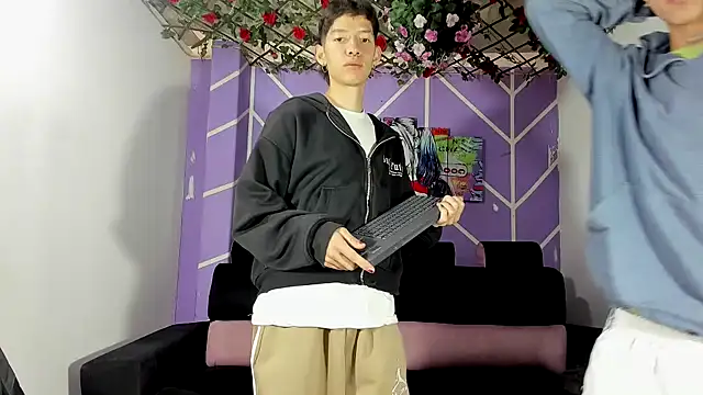 heyy noah11 online show from 02/02/26, 01:10