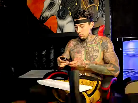 Molotov Explosive online show from 11/24/25, 10:20