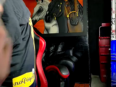 Molotov Explosive online show from 01/10/26, 06:31