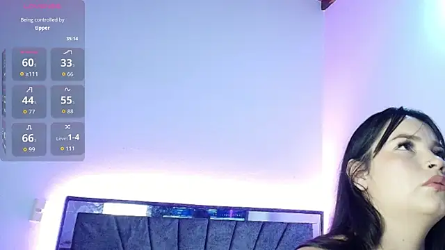 Snapshot of Desire_dollOFC chatting on 10/13/25, 03:01 Desire dollOFC online show from 10/13/25, 03:01