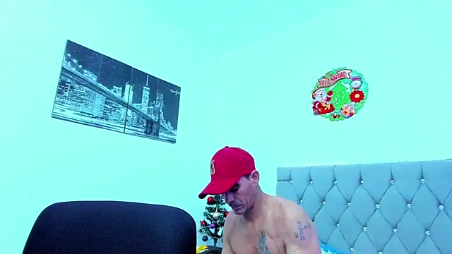 Sofi And Santy online show from 12/20/25, 02:18